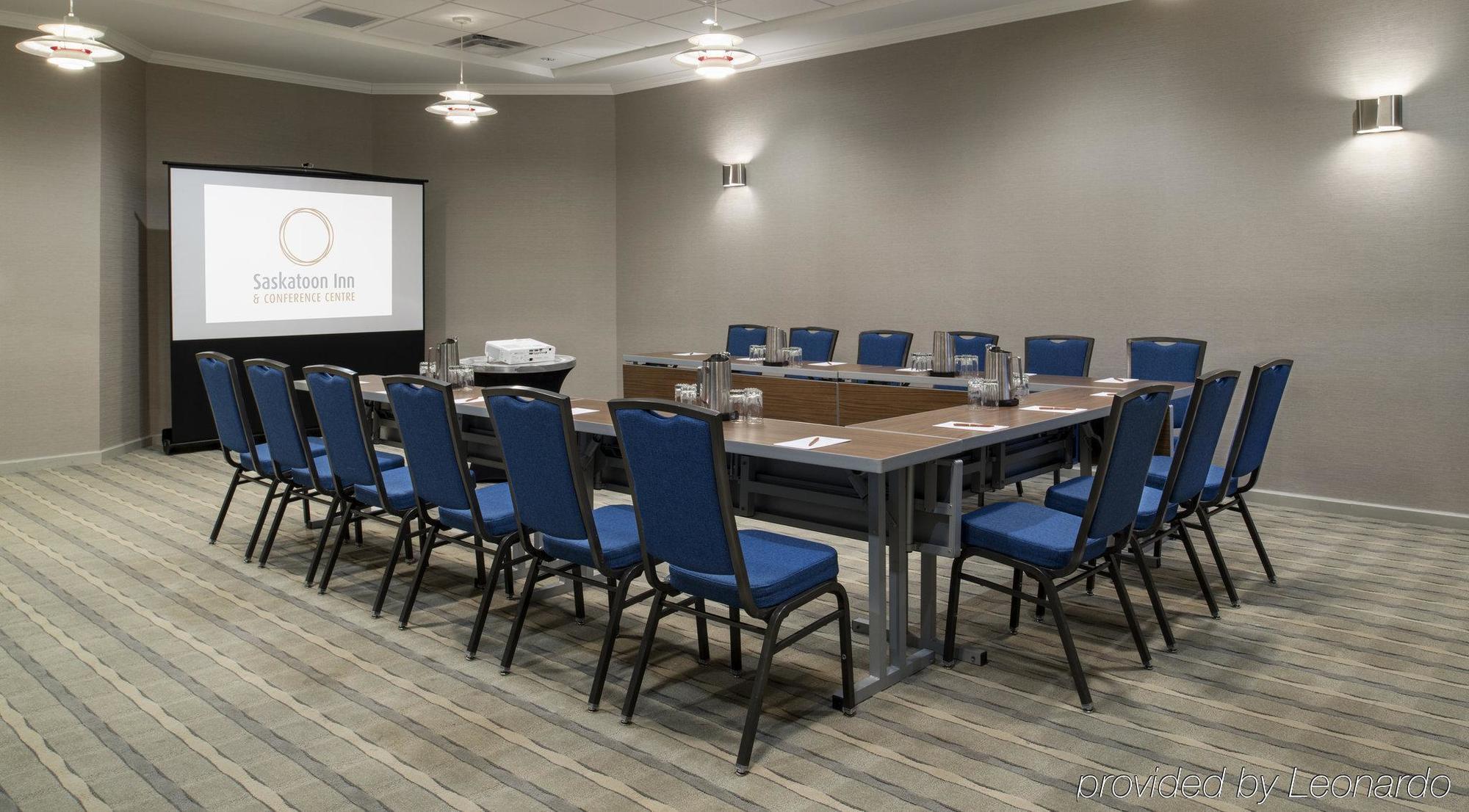 Saskatoon Inn & Conference Centre Екстер'єр фото