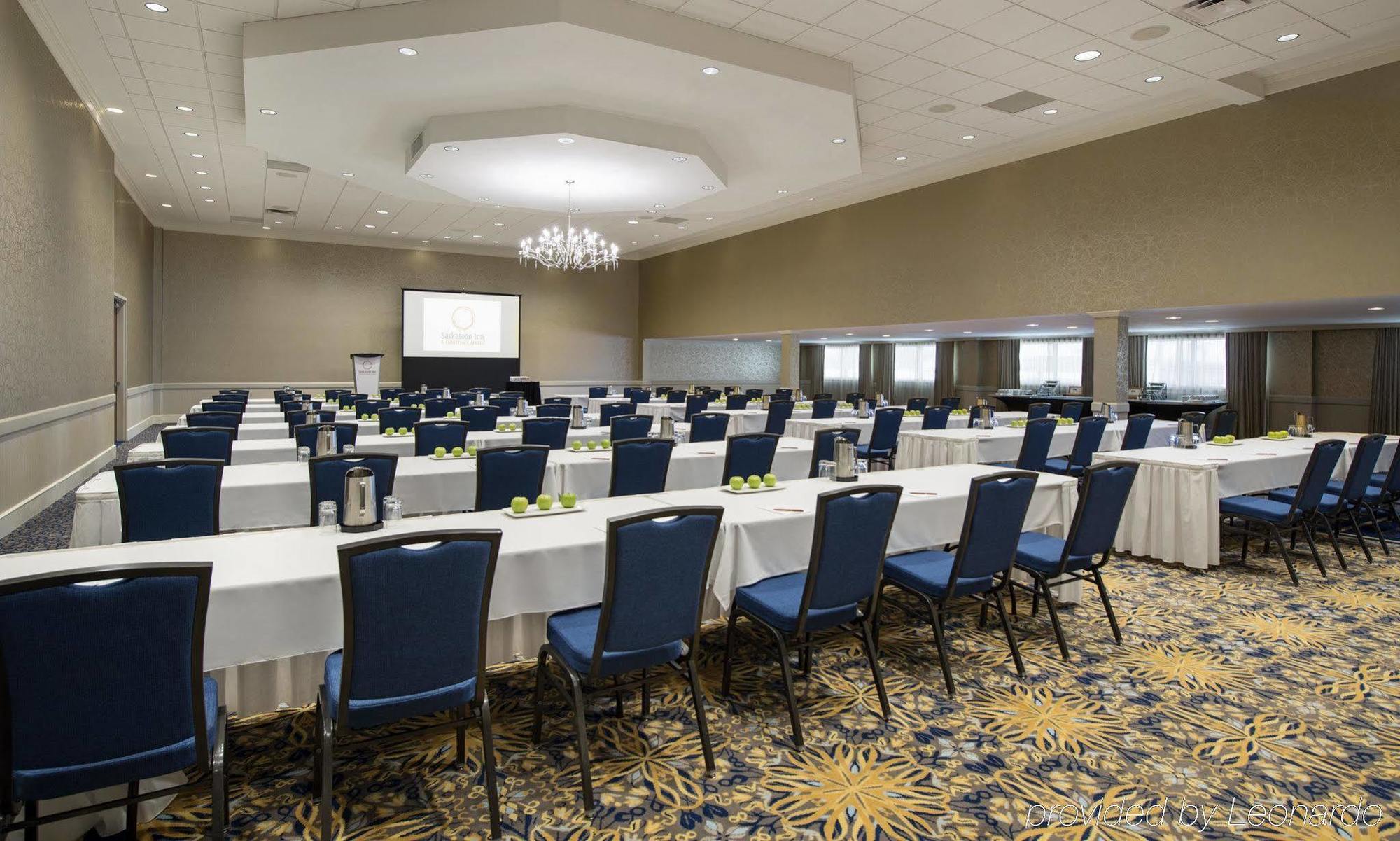 Saskatoon Inn & Conference Centre Екстер'єр фото